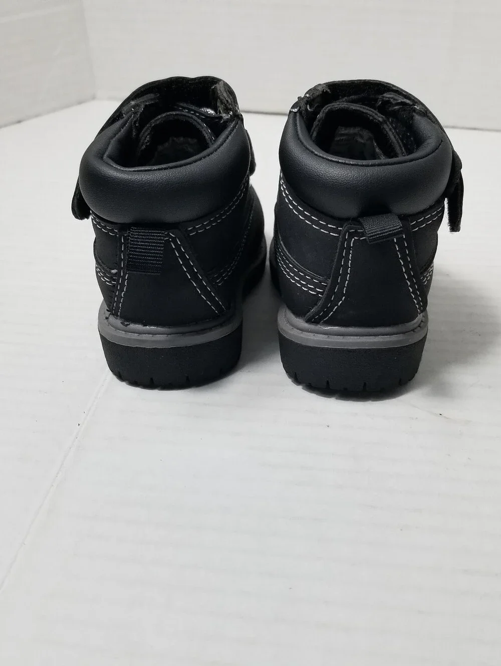 WONDER NATION BABY BLACK BOOTS SIZE 2